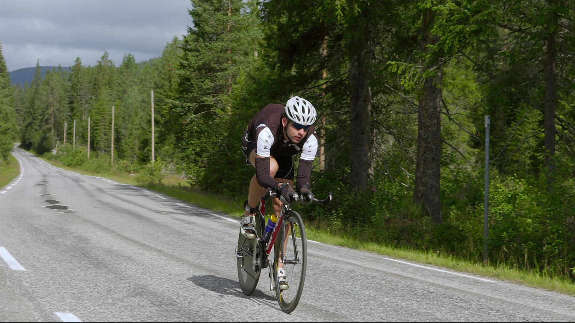 艾比·德尔福:他的坚决防守让南非队无懈可击,稳操胜券,艾比·莱德·弗特